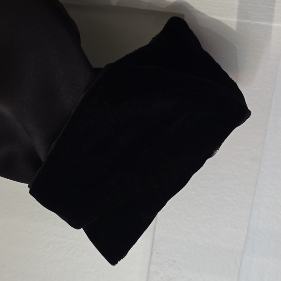 Vintage Black Velvet Trim Opera Gown 🖤 Medium - Picture 3 of 8